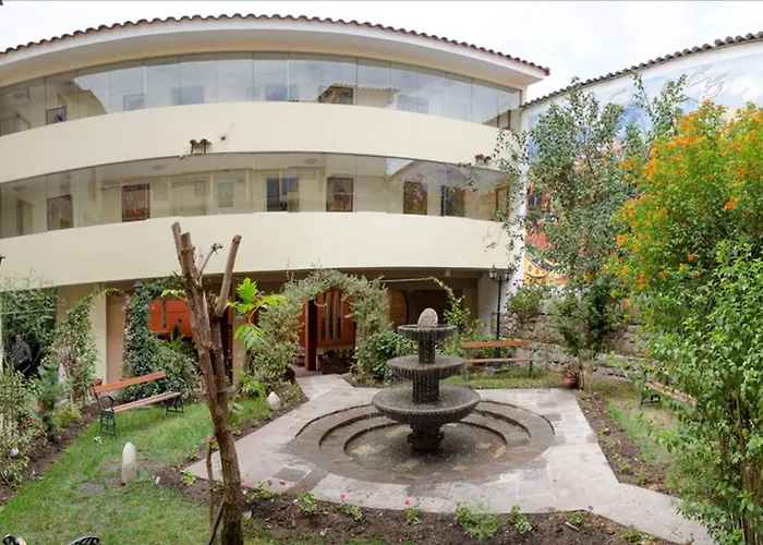 Hotel Taypikala 4*